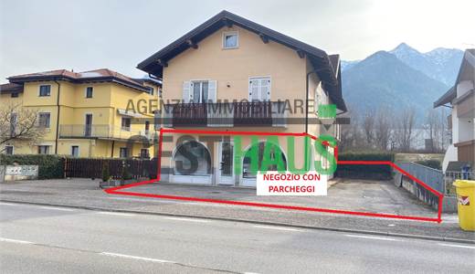 AFFITTO COMMERCIALE - NEGOZIO/UFFICIO CON PARCHEGGIO